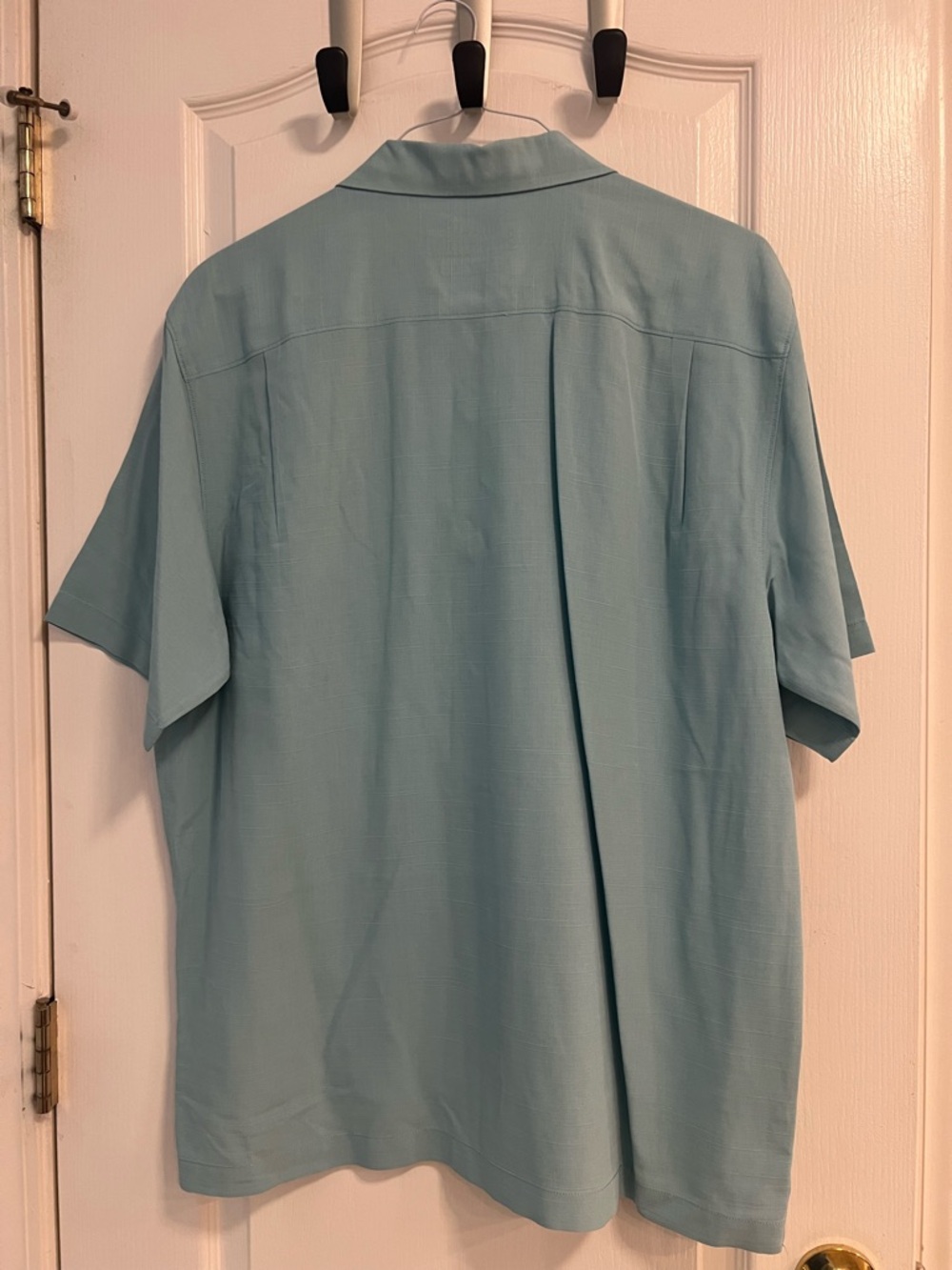 Tommy Bahama Seafoam Green Short-Sleeve Camp Shirt with Vertical Leaf Stripe - Picture 2 of 4